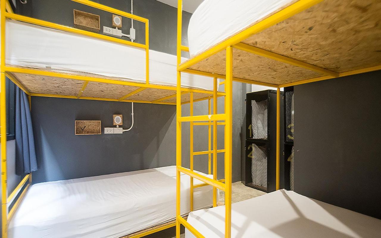Bed Hostel Phuket Exterior foto